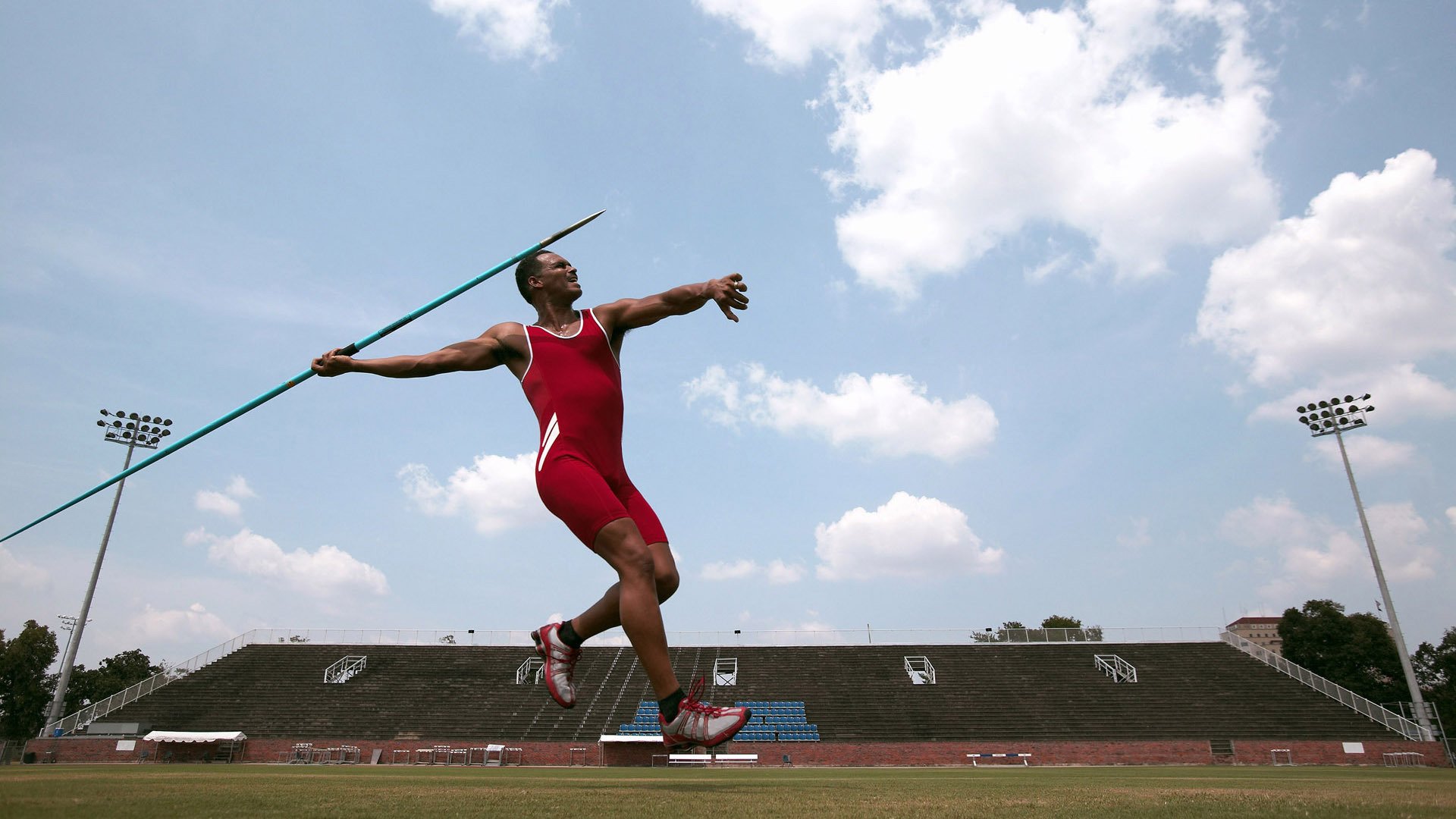 体育新闻中心发布多平台赛事转播适配解决方案，体育赛事转播是否构成作品